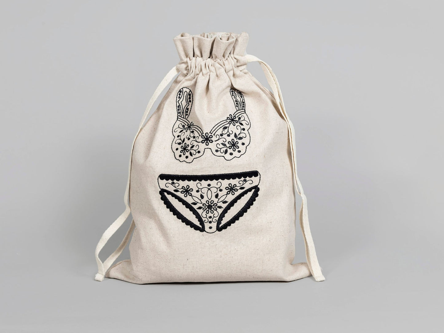 Linen Underwear Bag Black on Natural SALE