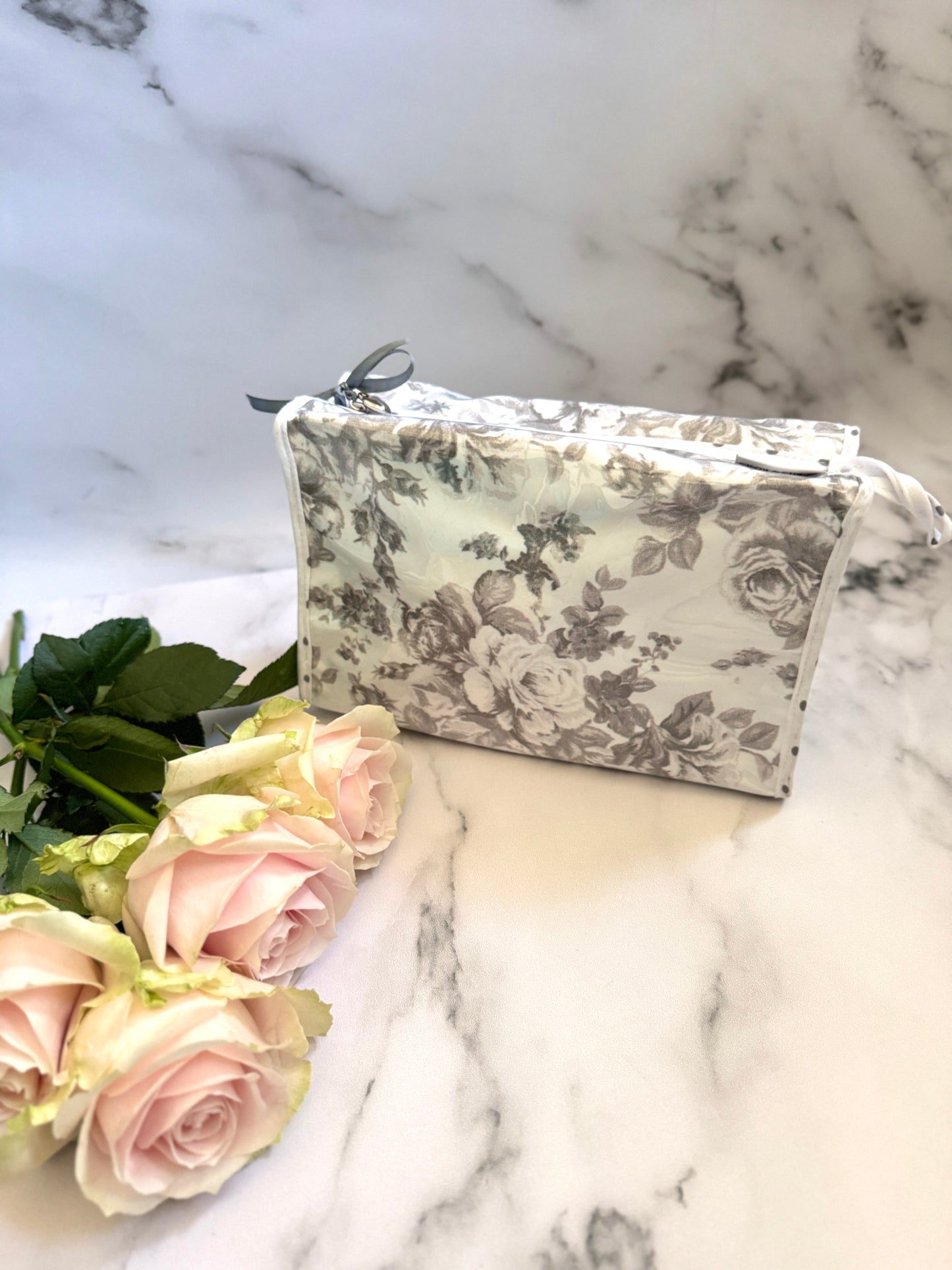 Grey Rose Box