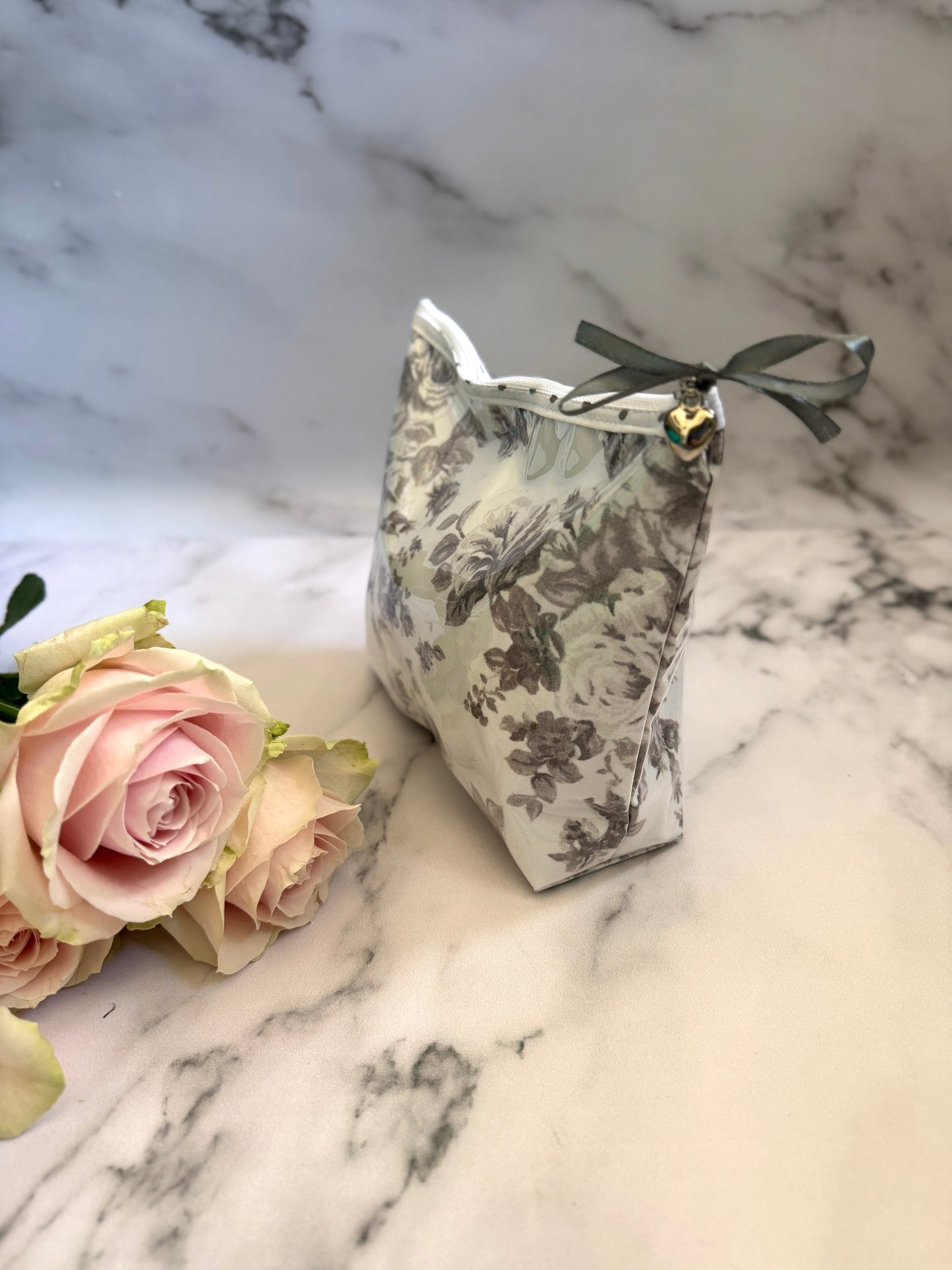 Grey Rose Large