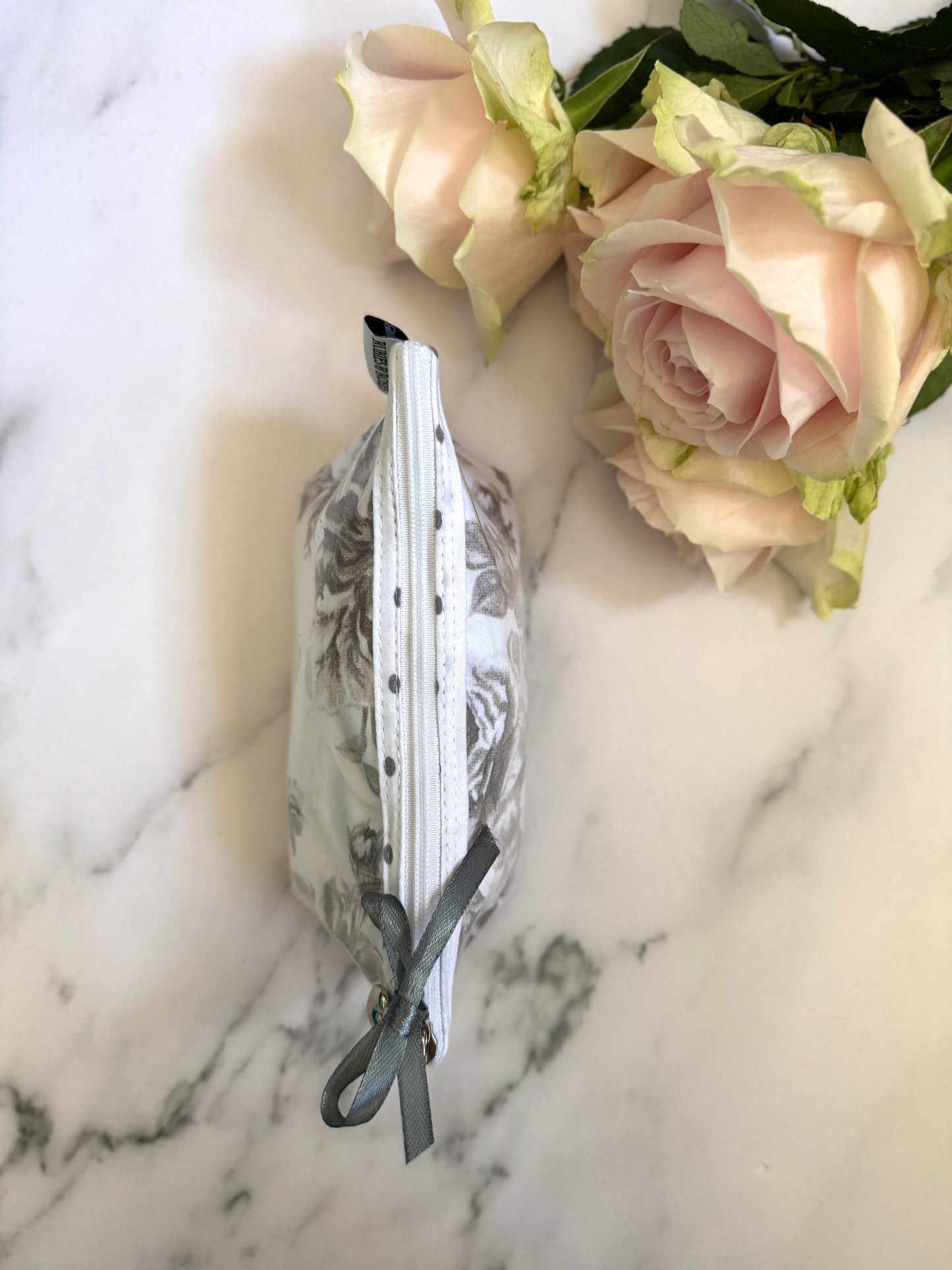 Grey Rose Small