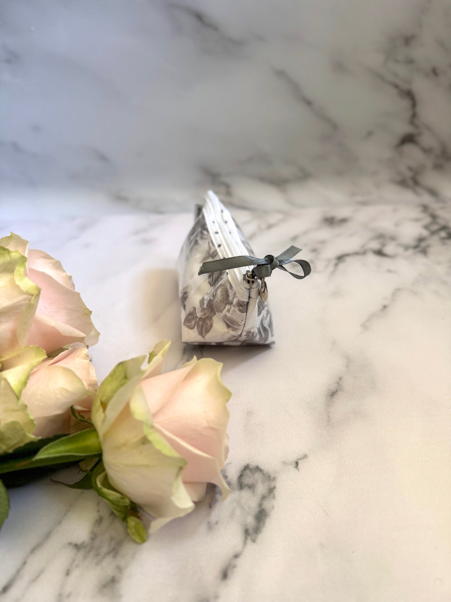 Grey Rose Small