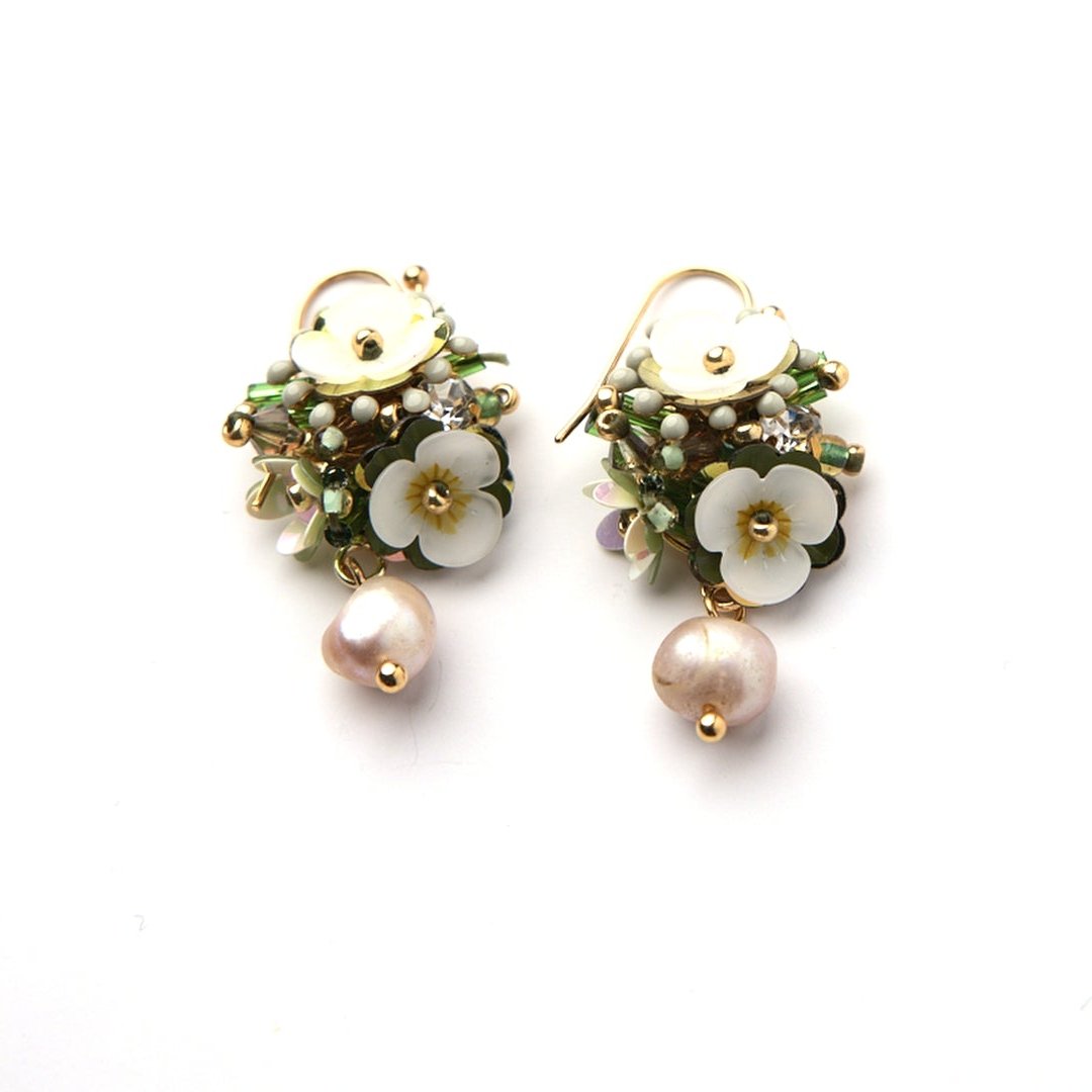 Sequin Flower Drop White
