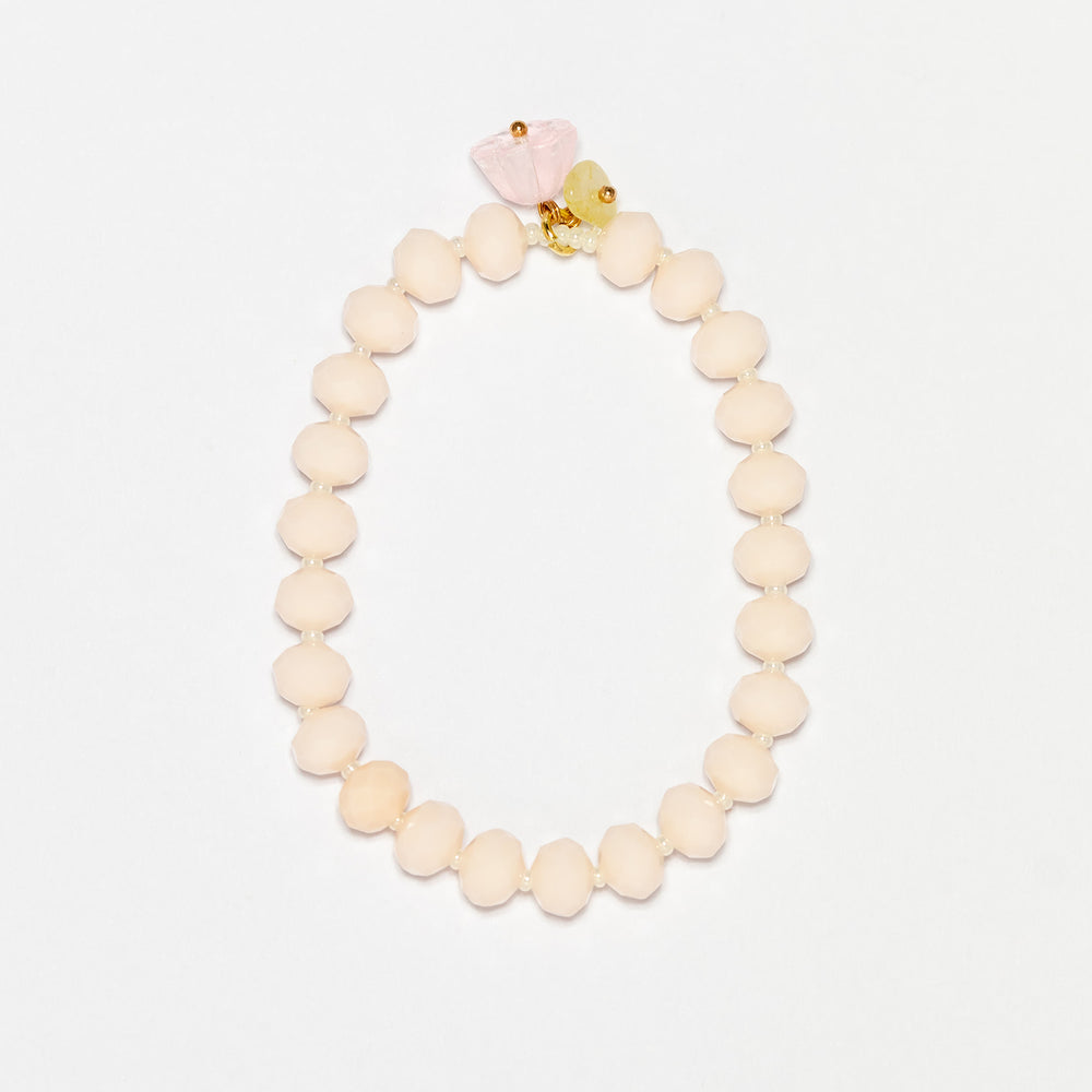 
                  
                    Flower bracelet - Pale Pink
                  
                