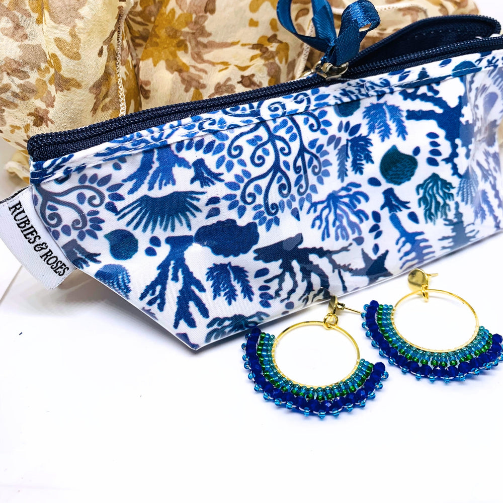 
                  
                    Princess Stud Marine Blue
                  
                