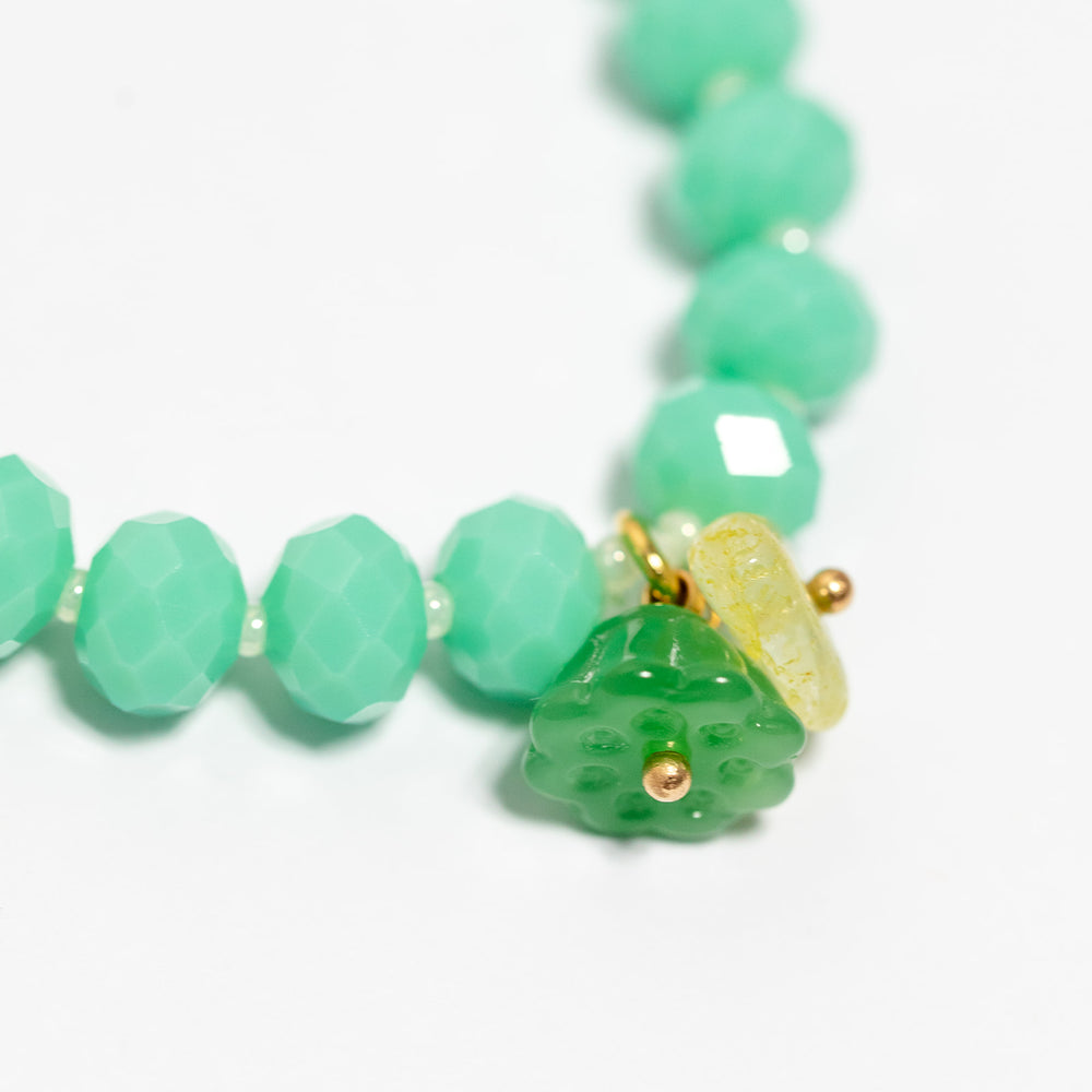 
                  
                    Flower bracelet - mint green
                  
                