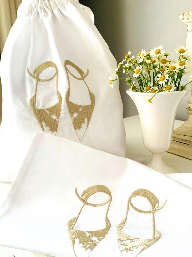 
                  
                    Linen Shoe Bag Natural on White
                  
                