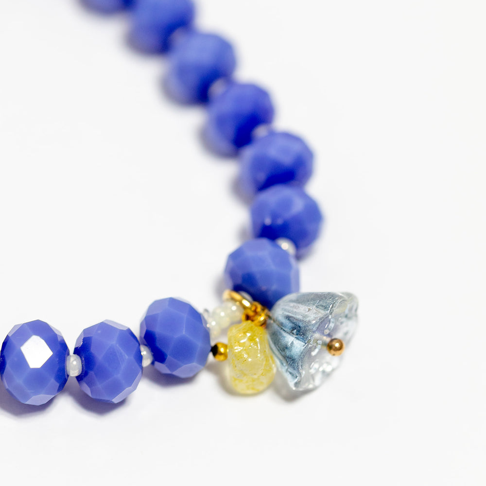 
                  
                    Flower bracelet - royal blue
                  
                